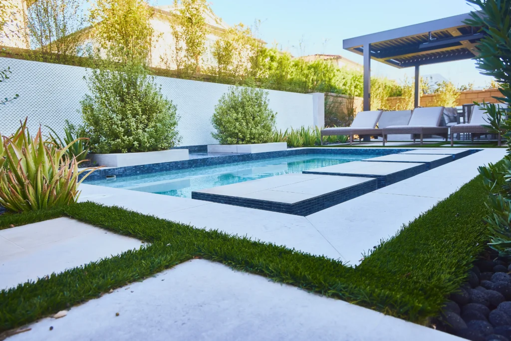 custom pool installation - Urban Landscape