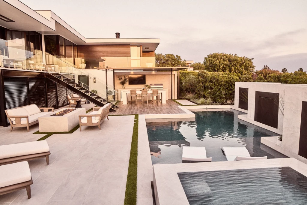 Luxury Pool Construction Innovations